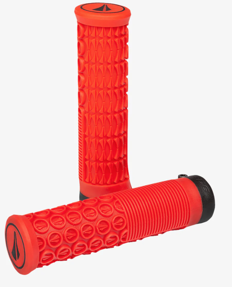 SDG Thrice 31 Grips