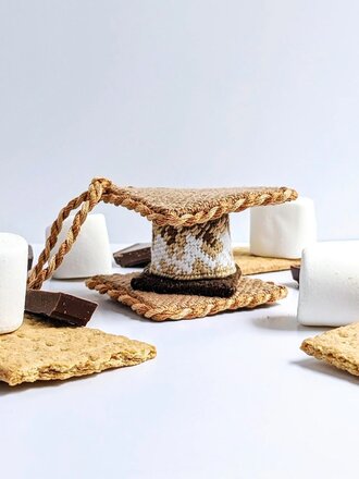 FI32 3-D S'mores