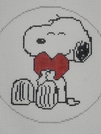 Officially Needlepoint EV04 Snoopy Hugging Heart