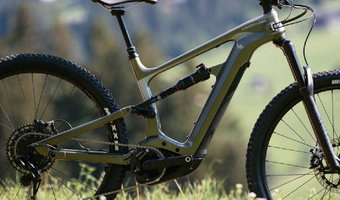 CASCO MET RIVALE - Bicicletas Eléctricas, Bicicletas de Montaña, para  Trekking y Ruta