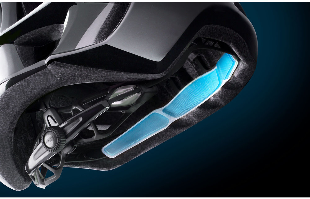 Met Casco Manta