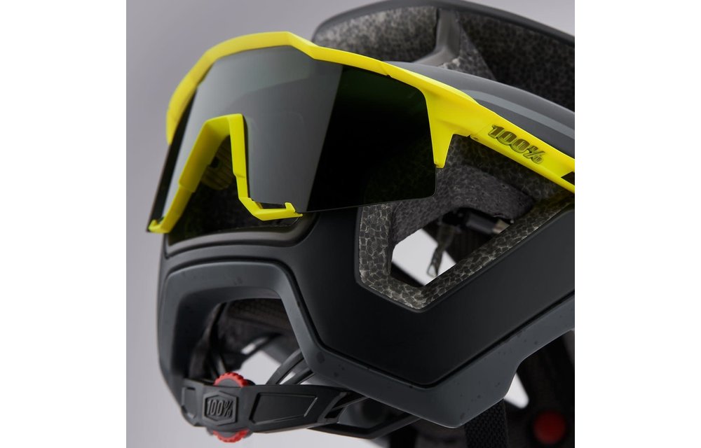 100% Casco Altec White