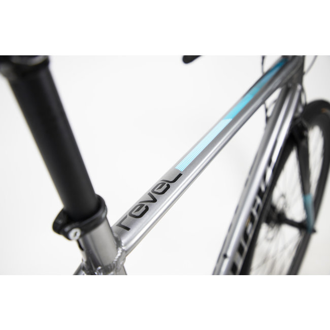 Bicicleta Alubike Revel Silver Sora