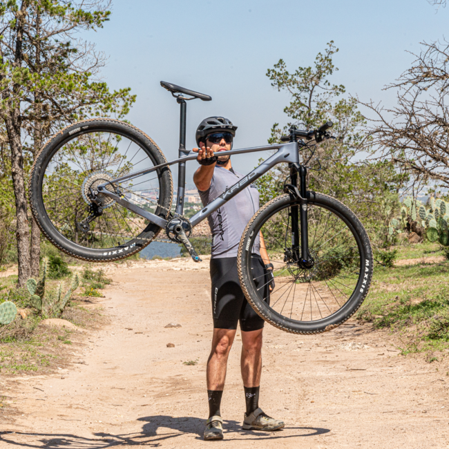 Bicicleta KRBO DRT carbon Deore 1x12 Grafito