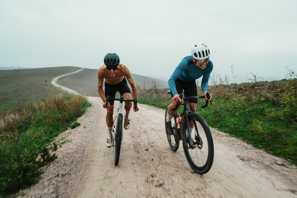 Cannondale SuperX vs Cannondale Topstone — ¿Cuál es la gravel ideal para ti?