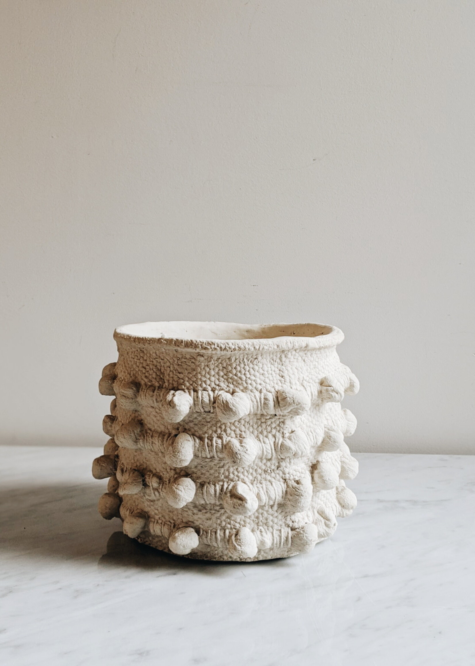 Hobnail Cement Pot White