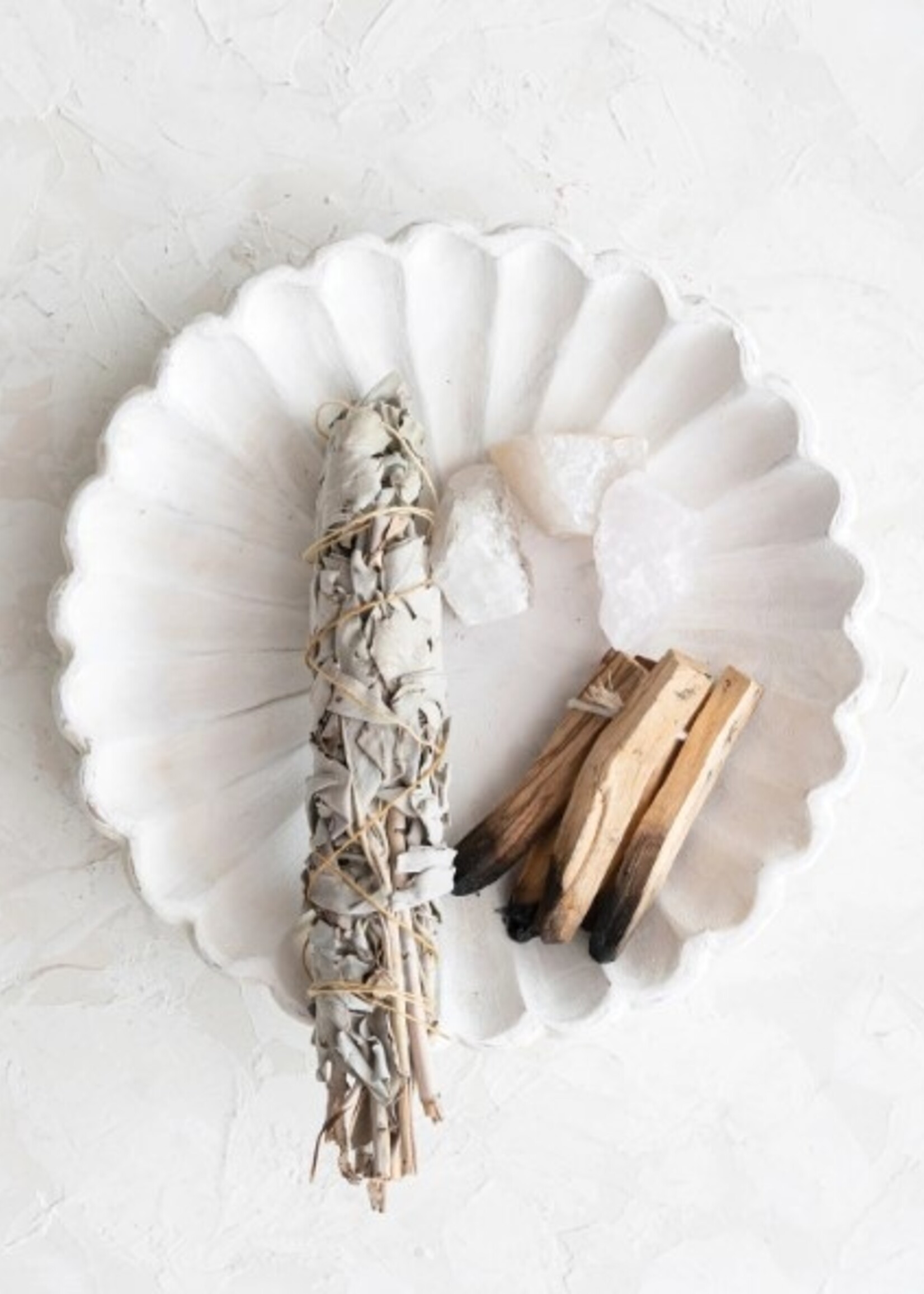 Decorative Mango Wood Scalloped Dish