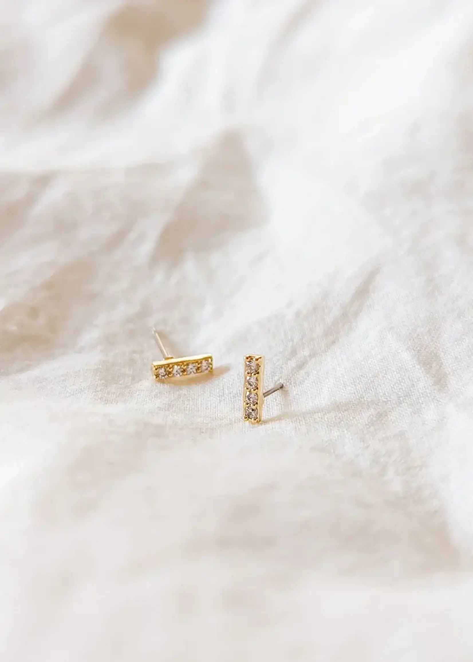 Mimi & August Cleia - Gold plated earrings