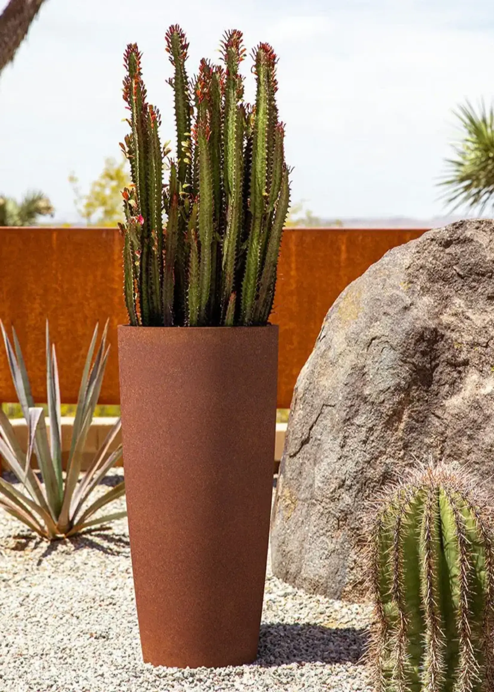 Veradek Selena Patina Planter