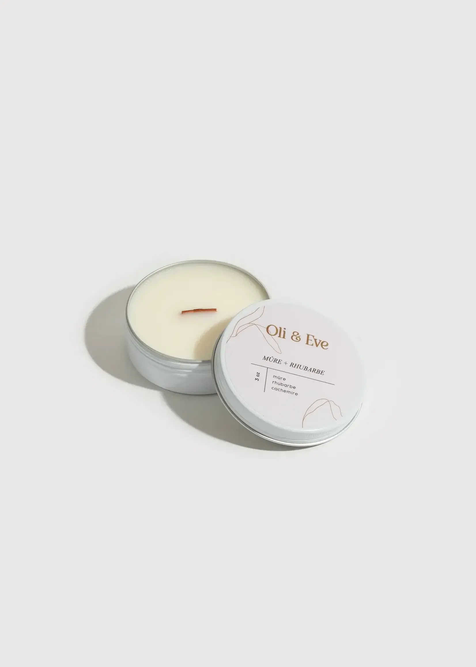 Oli & Eve Scented Candle - Blackberry & Rhubarb 3oz