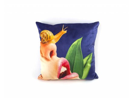toiletpaper pillow - snail