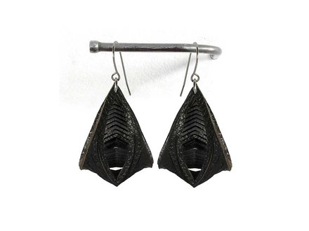 eyedazzler earrings - black
