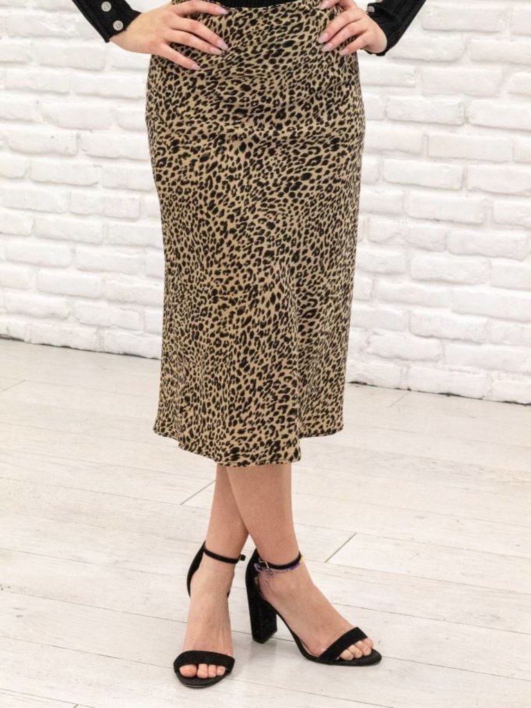 mid length leopard skirts below the knee