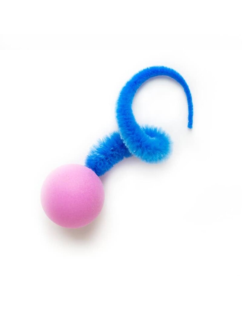 DEZI & ROO Wiggly Pong Cat Toy