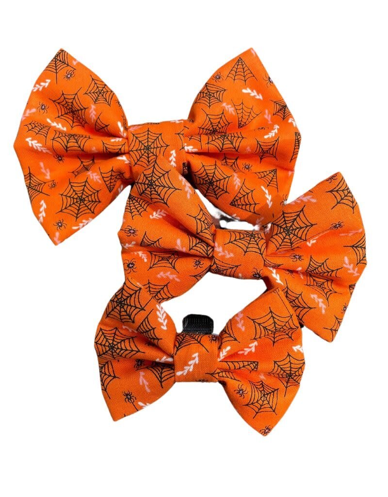 FISH & BONE THE FISH & BONE  Bow Tie Orange Spiderwebs