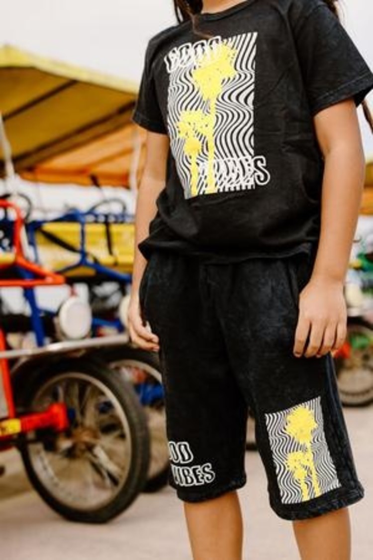 Tiny Whales TW "Good Vibes" Tee