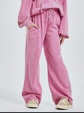 Good Girl Mineral Wash Wide Leg Sweatpant