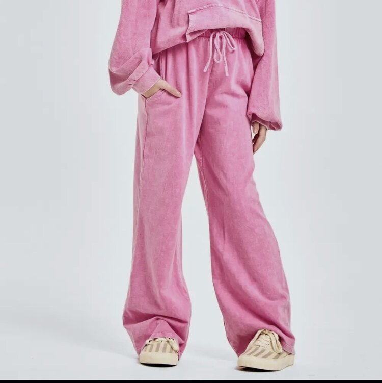 Good Girl Mineral Wash Wide Leg Sweatpant