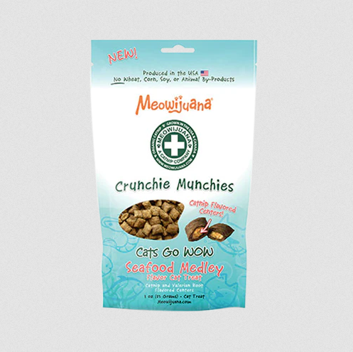 Meowijuana Crunchie Munchie Seafood Medley Treats 3oz
