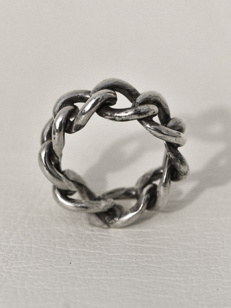 Curb Chain Link Ring in Sterling Silver