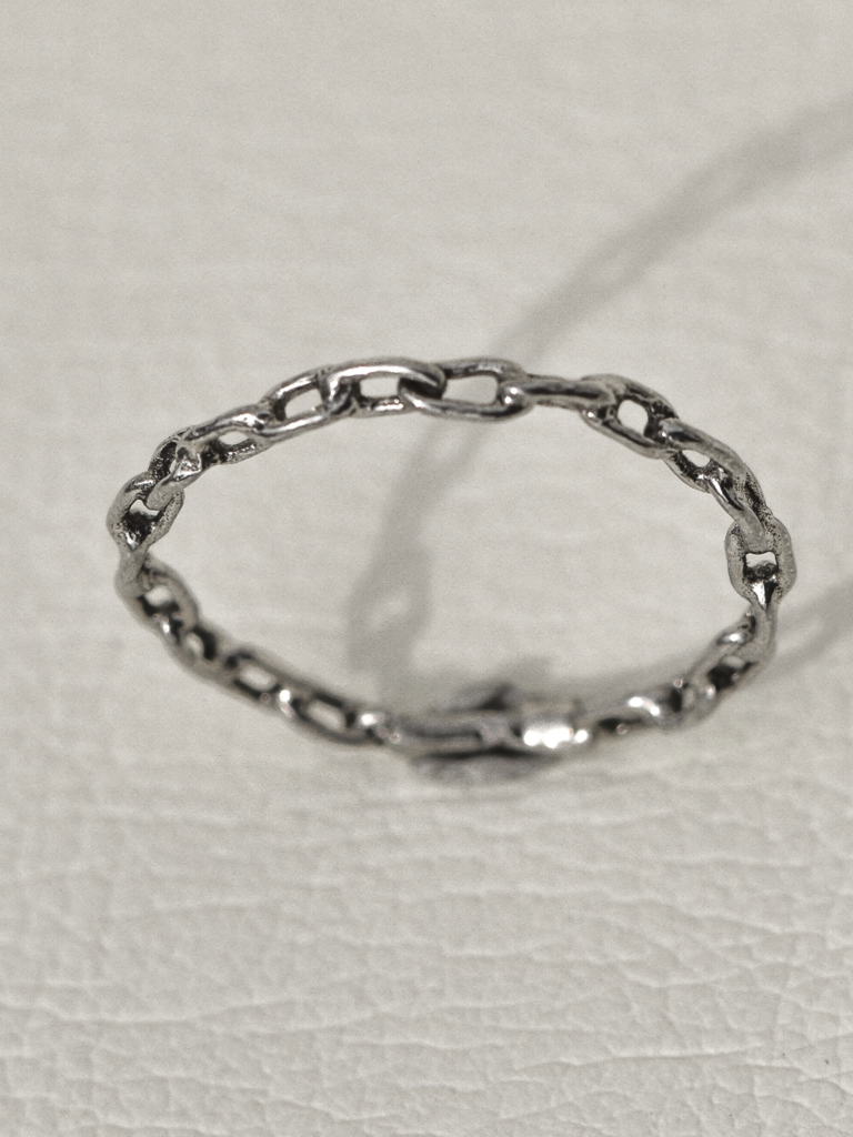 Small Chain Link Ring