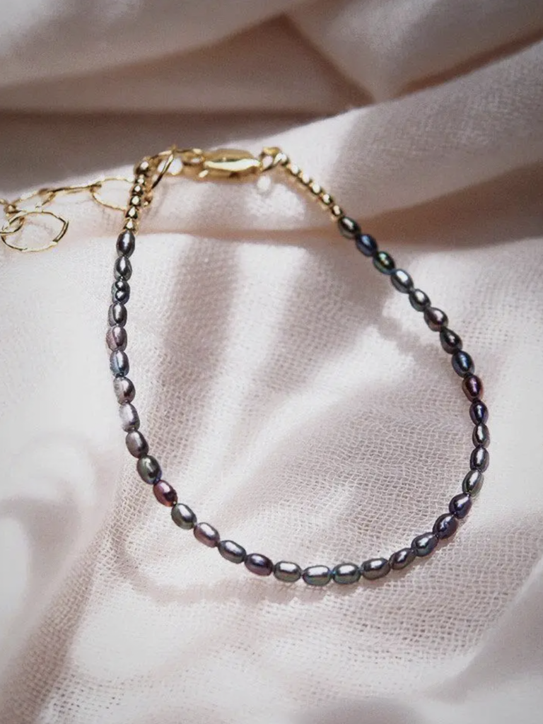 Black Pearl Maile Bracelet