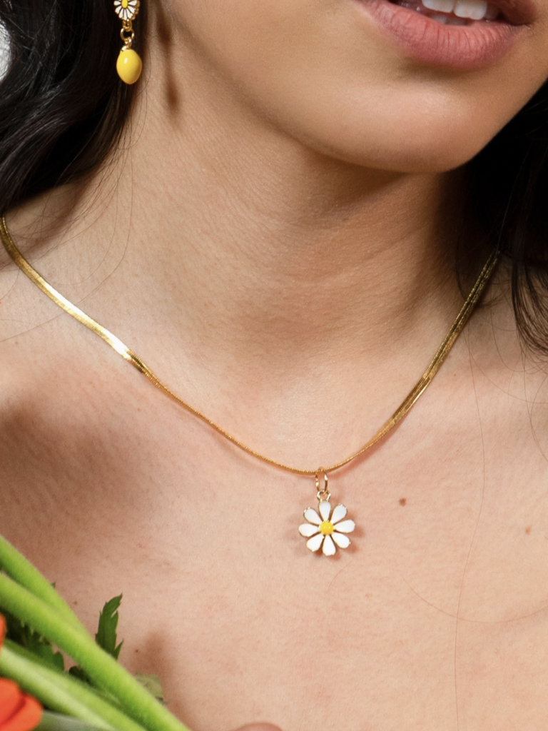 Dollop of Daisy Necklace