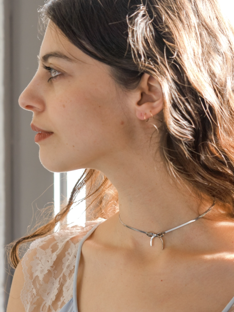 Bow Peep Necklace - Silver
