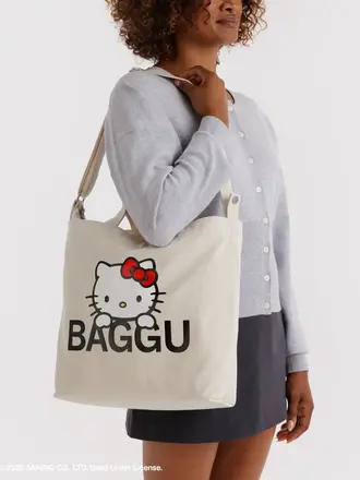 Horizontal Zip Duck Bag