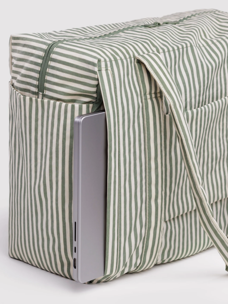 Small Cloud Carry-On