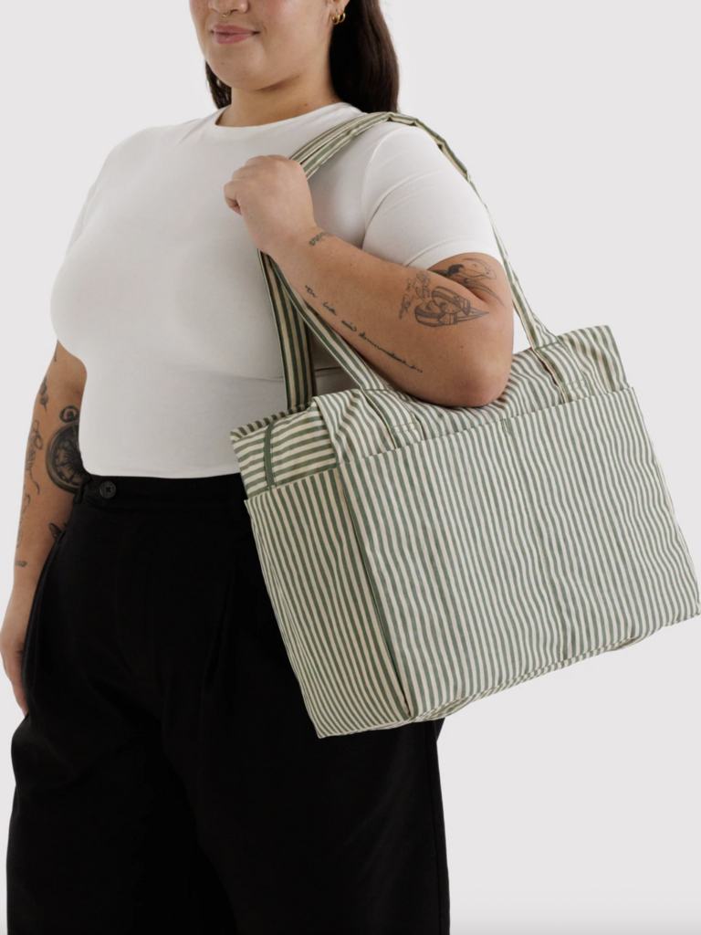 Small Cloud Carry-On