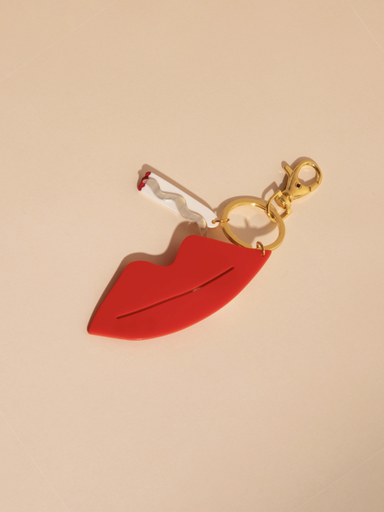 Smoky Lips Charm