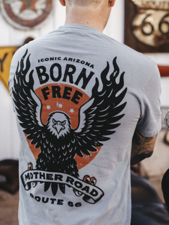 1421 - iconic arizona Born Free T-Shirt