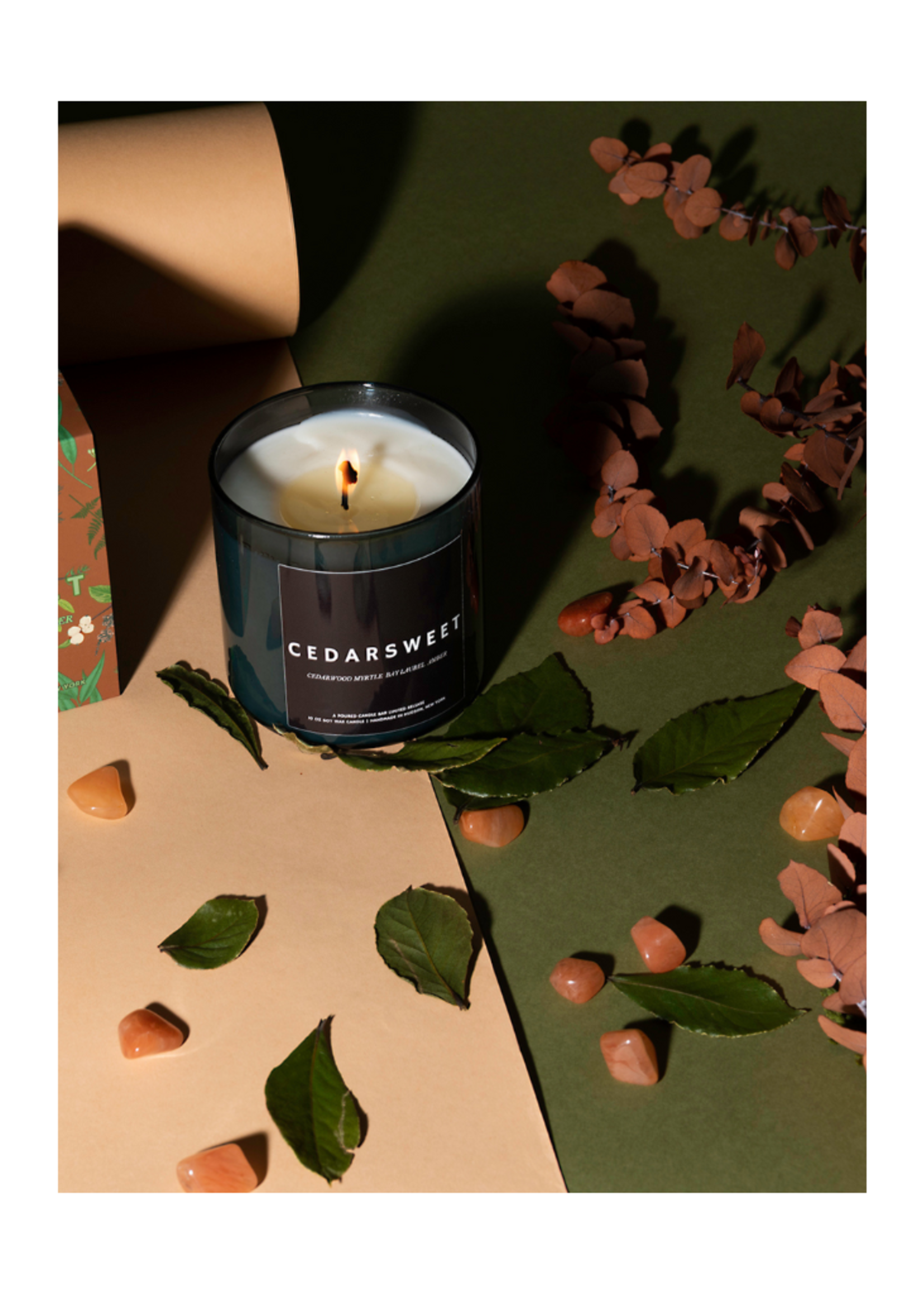Poured New York Poured New York - Cedarsweet 10 OZ Soy Wax Candle