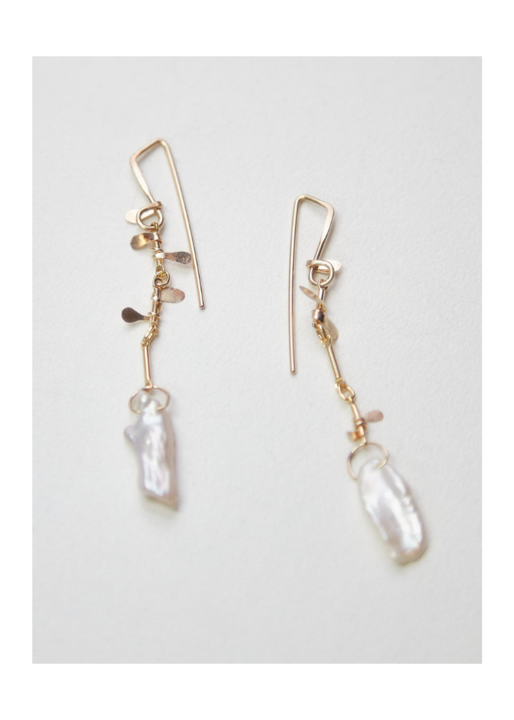 Zuzko Jewelry Zuzko Jewelry Sweet Pea Pearl Earrings
