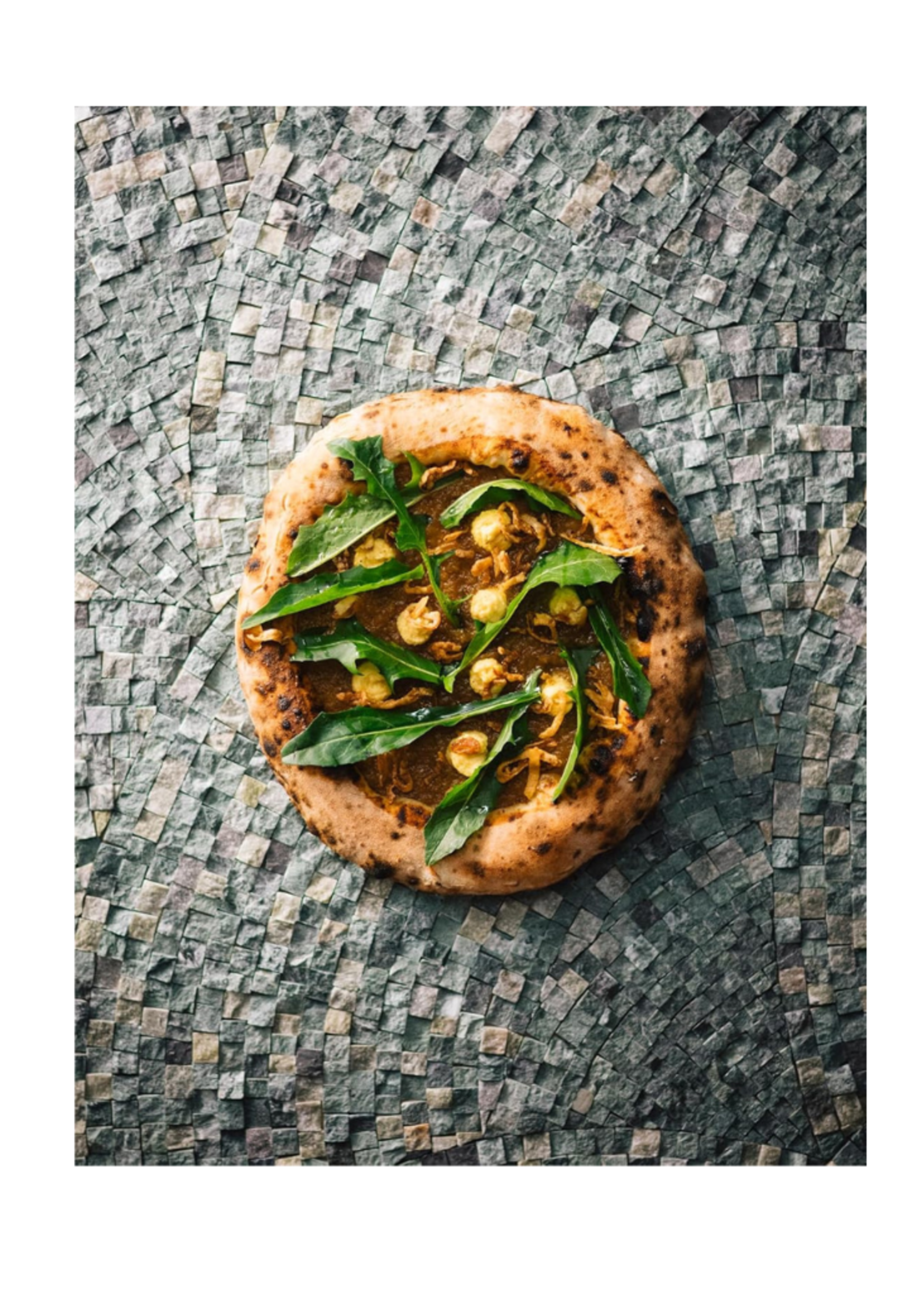 Phaidon Press Phaidon - ﻿﻿﻿Franco Pepe: Pizza Chef by Franco Pepe and Elisia Menduni