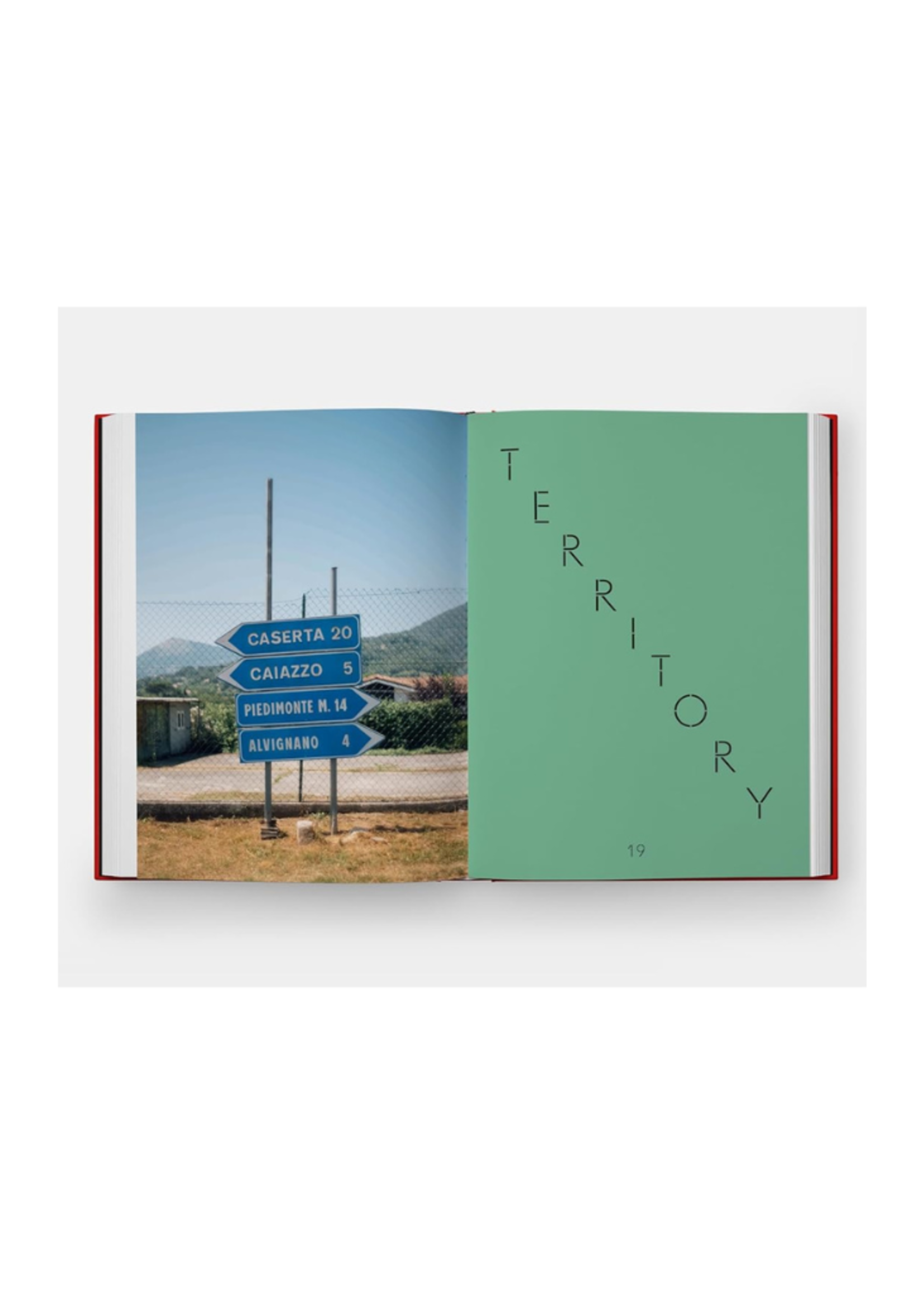 Phaidon Press Phaidon - ﻿﻿﻿Franco Pepe: Pizza Chef by Franco Pepe and Elisia Menduni