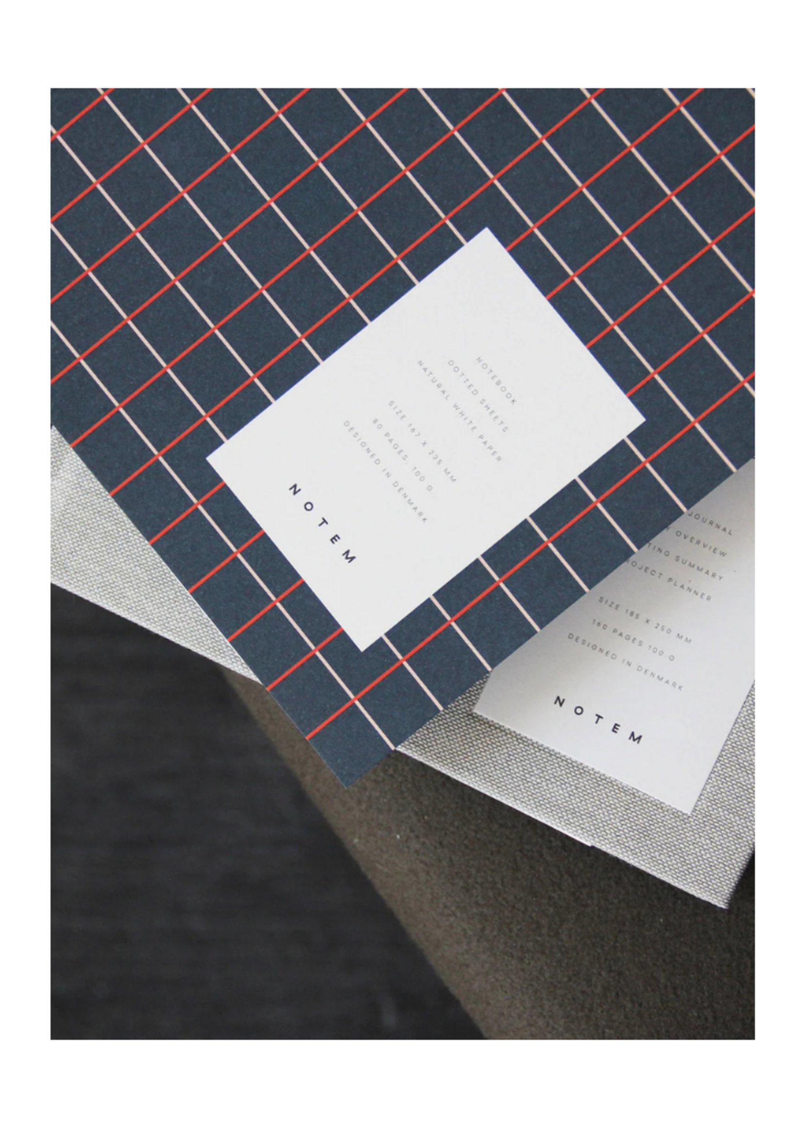 NOTEM-STUDIO - VITA Notebook l Medium l Dark Blue Grid