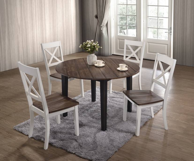 A La Carte Farmhouse Round Dining Table W 4 Chairs Bargain Box And Bunks