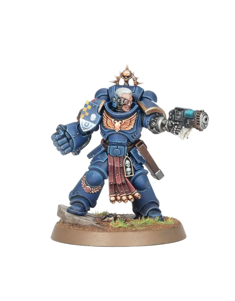 Games Workshop WH40k Space Marines Lieutenant
