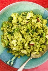Salade croquante de quinoa à la vinaigrette "Déesse Verte"
