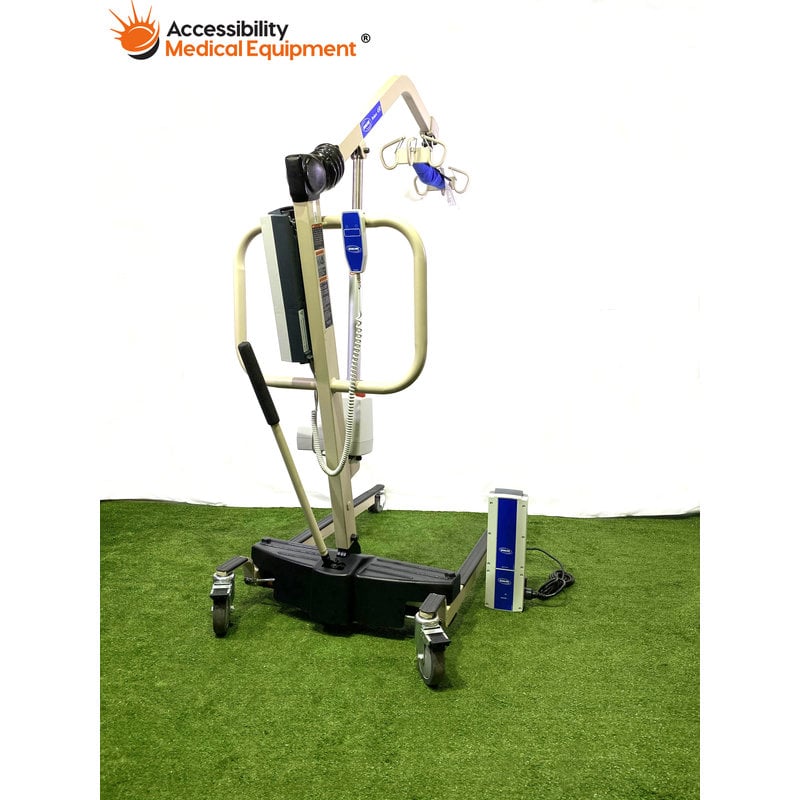 REF: Invacare Reliant 450 Electric Sit to Stand Lift with Charger,  Battery, and Sling