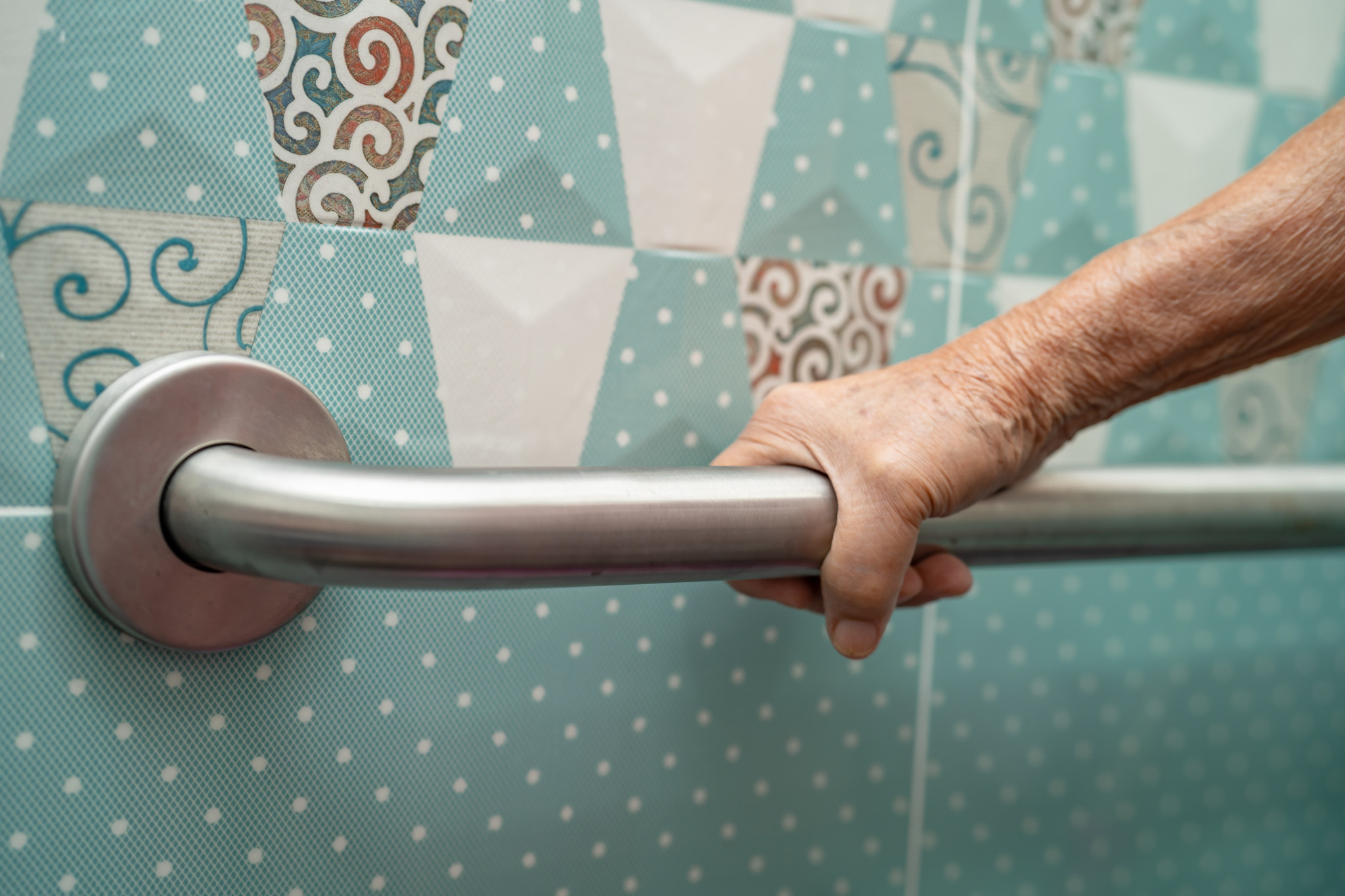 Easing Shower Use with Equipment