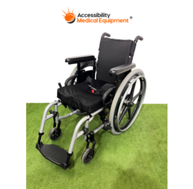 Refurbished Pediatric Quickie QXi Manual Wheelchair, 14" Seat Width, 19" Seat Depth, Silver