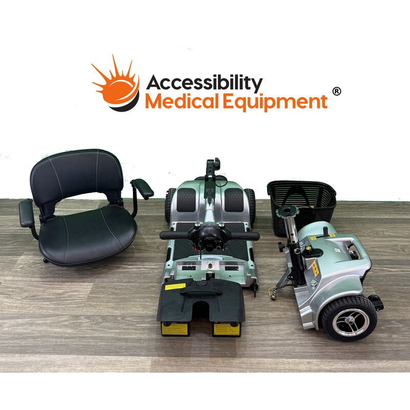 Brand New Returned Four Wheel Wheel Mobility Scooter (Limited Warranty) 275 lb Weight Capacity