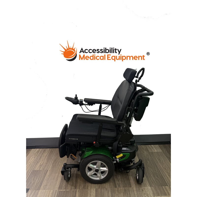 Refurbished MERITS Velocity Power Wheelchair with 20" Seat - 55 Ah Batteries Included