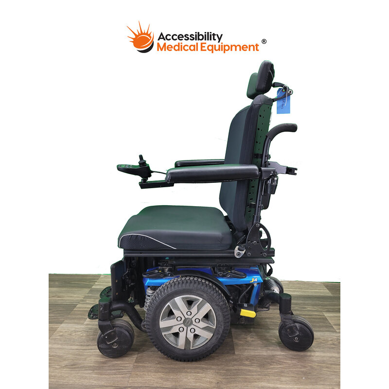 Refurbished Blue Quantum J4 Powerchair With 20" Seat Width