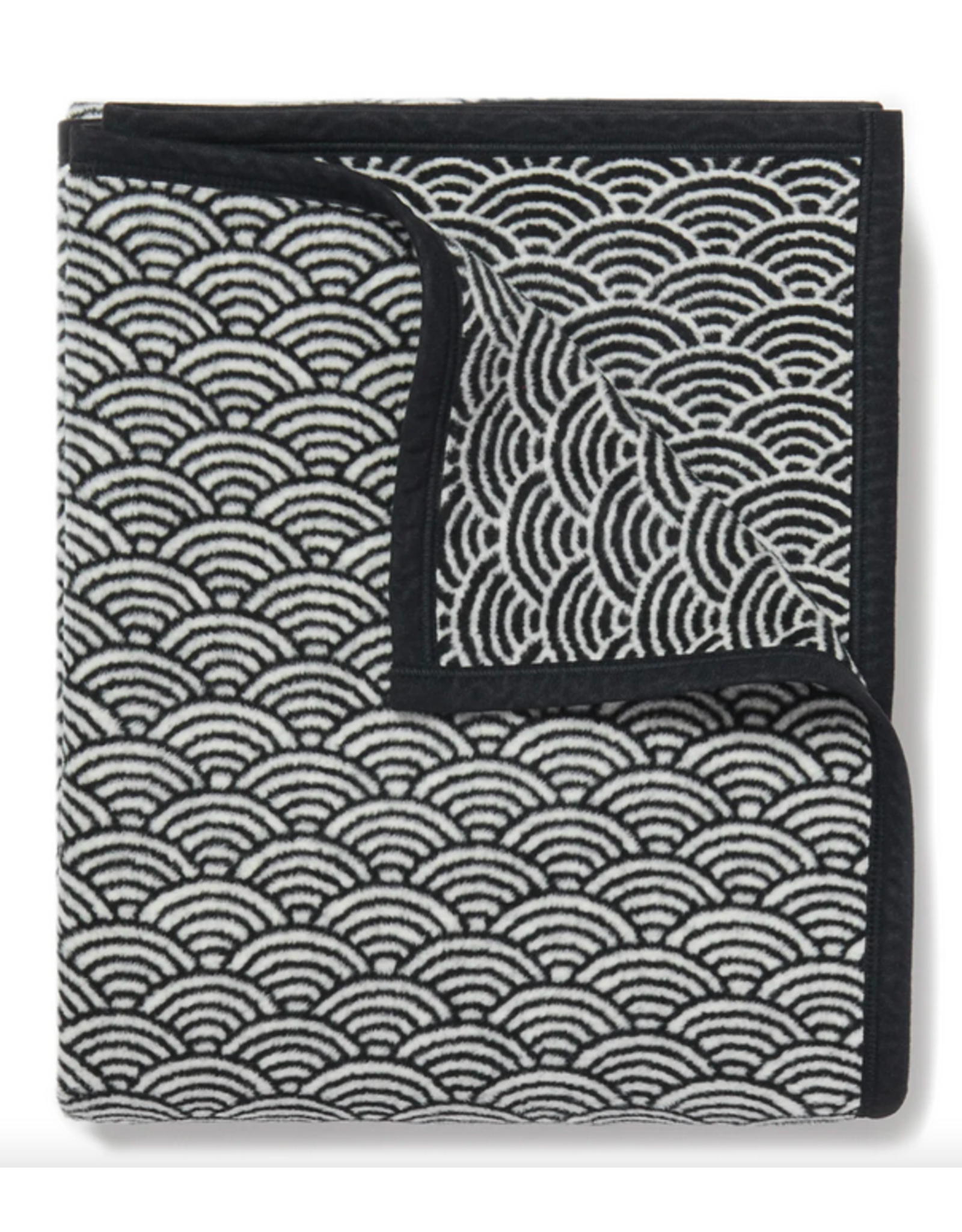 ChappyWrap Brewster Scallops in Black and White Blanket by ChappyWrap