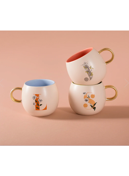 https://cdn.shoplightspeed.com/shops/620628/files/46936533/440x600x2/fringe-studio-floral-initial-mugs.jpg