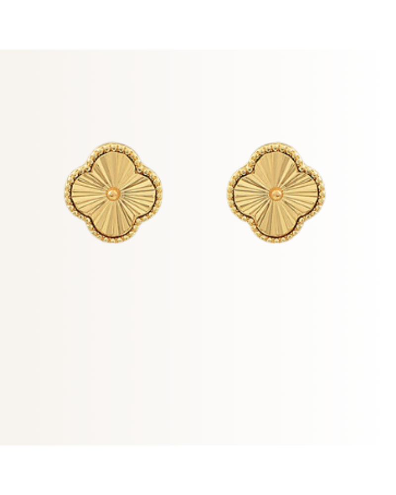 Initial Styles Ribbed Clover Stud Earrings